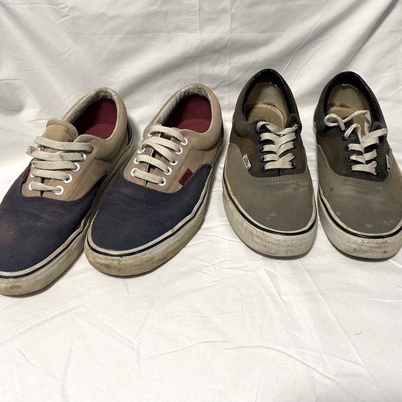 2 pair men’s size 10 low top authentic vans. - Picture 1 of 2